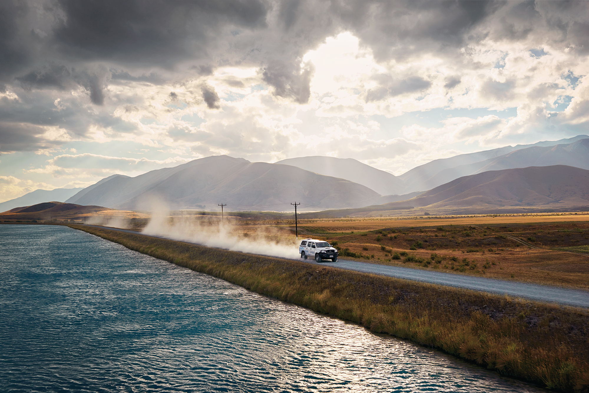 Farra ute on the road to a Hydro site